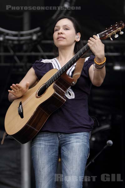 RODRIGO Y GABRIELA - 2010-06-26 - PARIS - Hippodrome de Longchamp - 